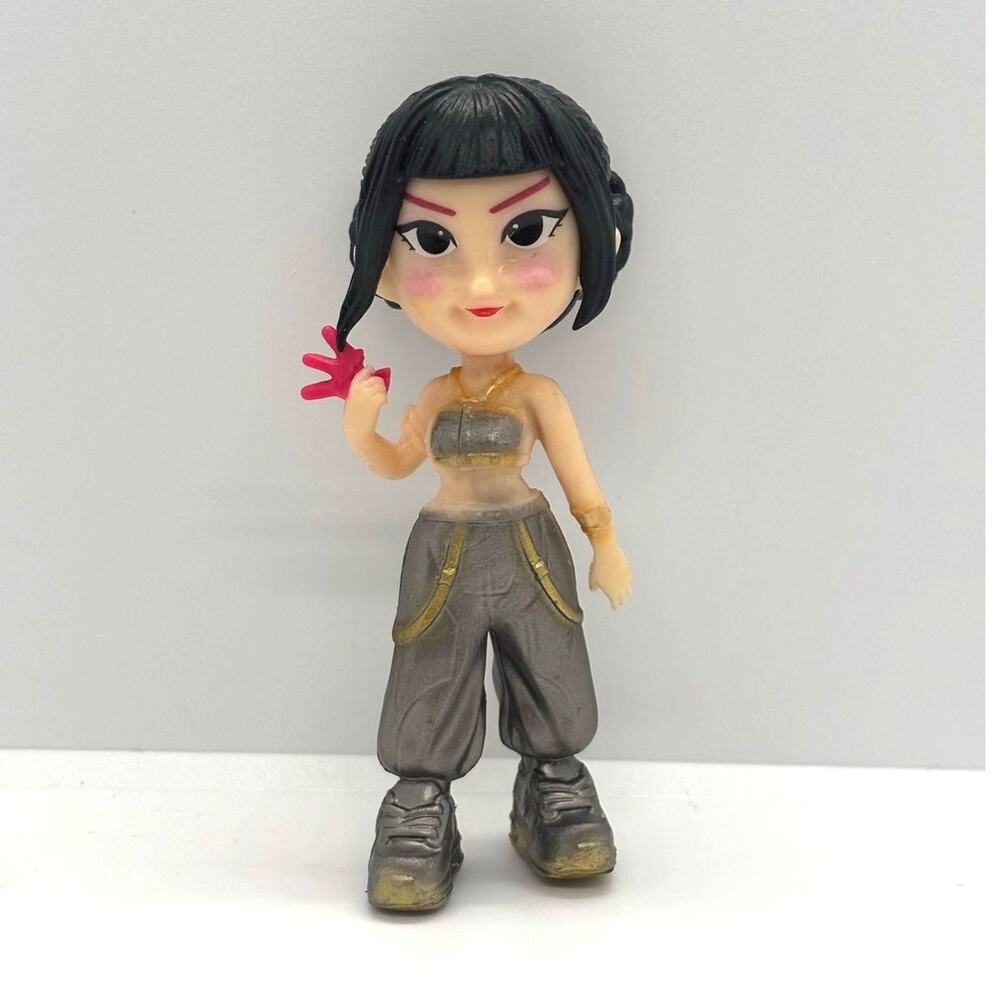 New K-Pop Demon Hunters Zoey Collectible Action Figure in Silver Costume - READ